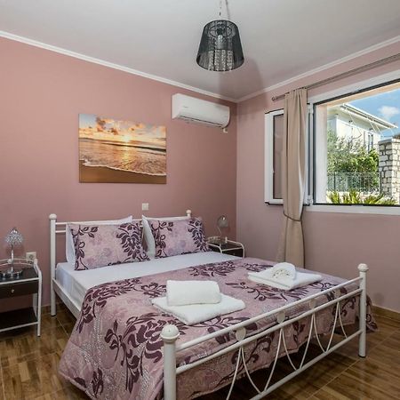 Sofia'S Apartments Razata ภายนอก รูปภาพ