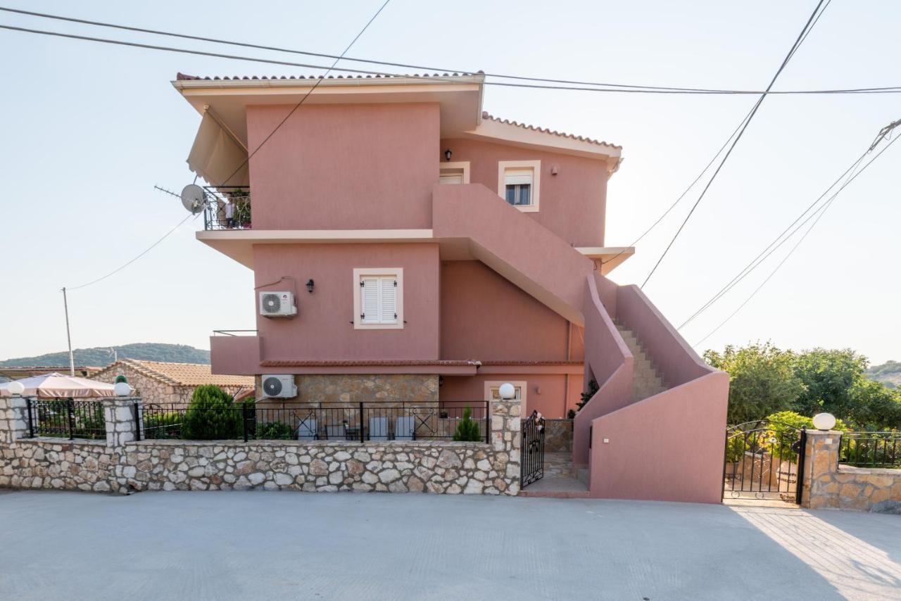 Sofia'S Apartments Razata ภายนอก รูปภาพ