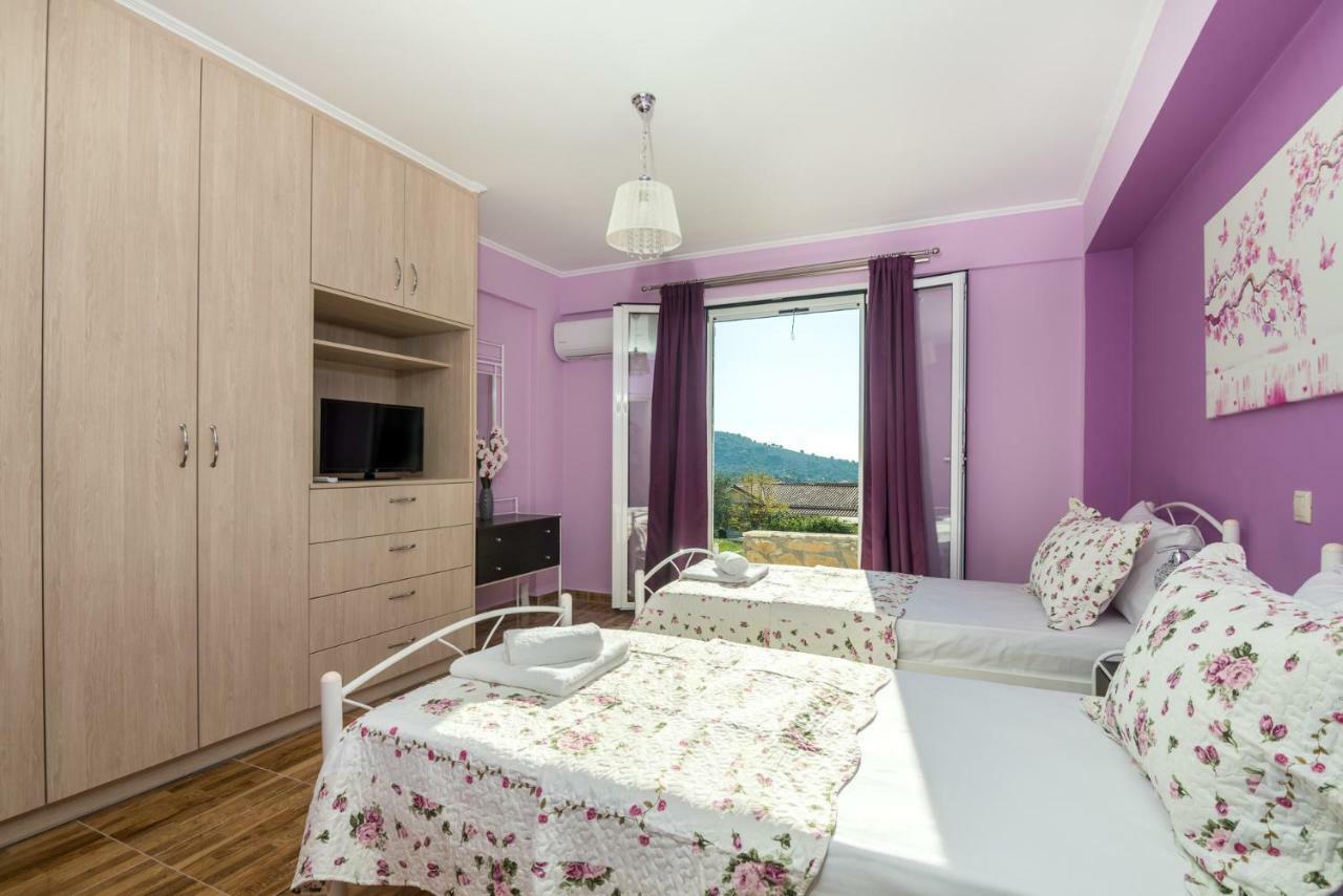 Sofia'S Apartments Razata ภายนอก รูปภาพ