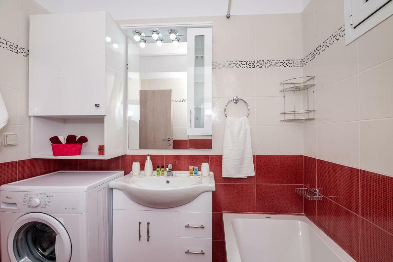 Sofia'S Apartments Razata ภายนอก รูปภาพ